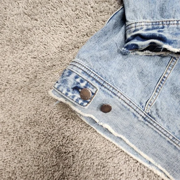 Free People Denim Jacket Women‎ M/L Distressed Light Wash Jean Coat - Picture 10 of 15